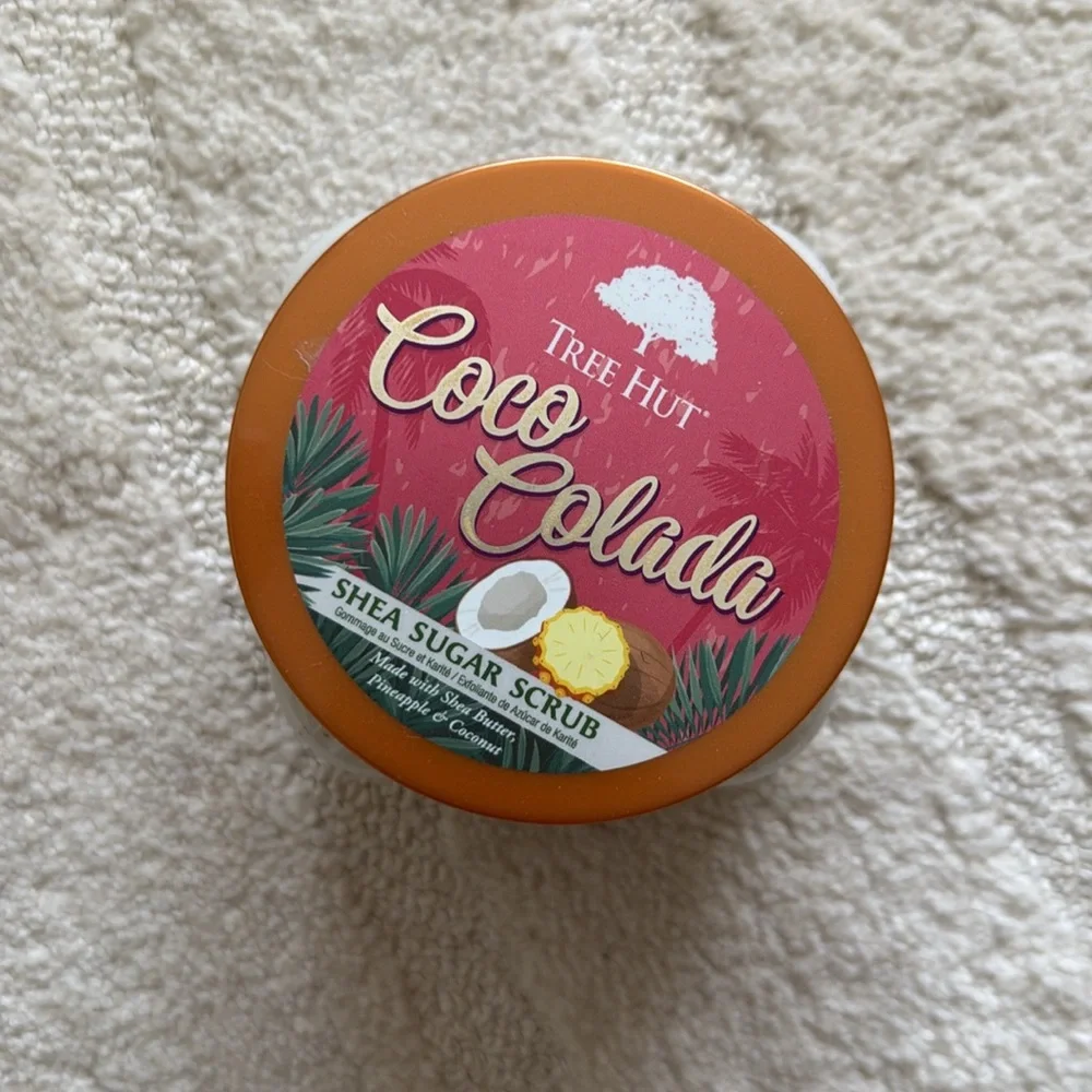 NEW- Tree Hut Coco Colada Shea Sugar Scrub - Picture 3 of 5